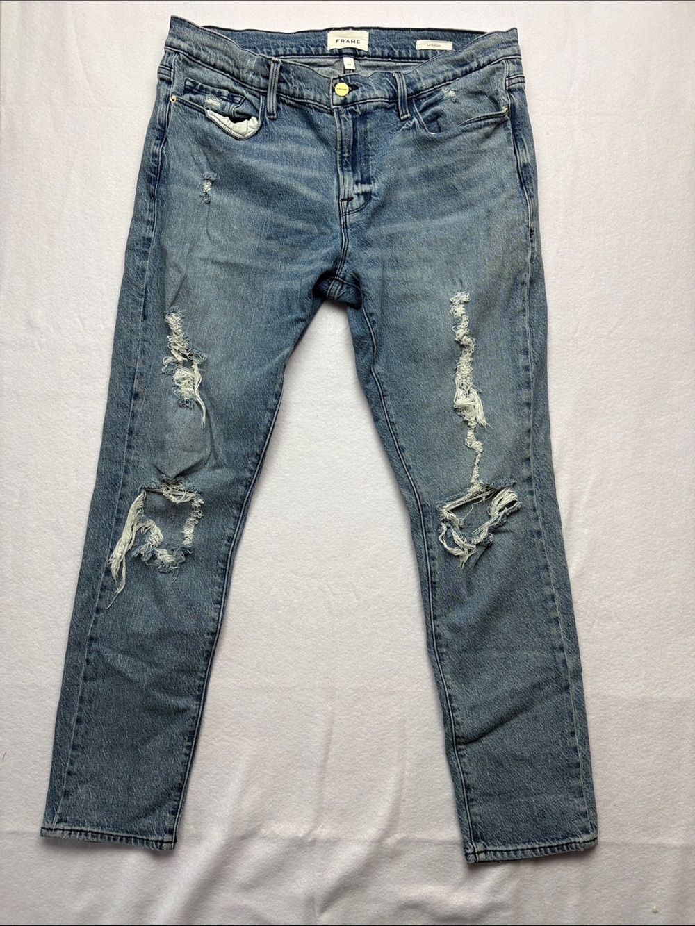 Frame 32 Le Garcon Denim women's  Distressed Straight leg boyfriend jeans
